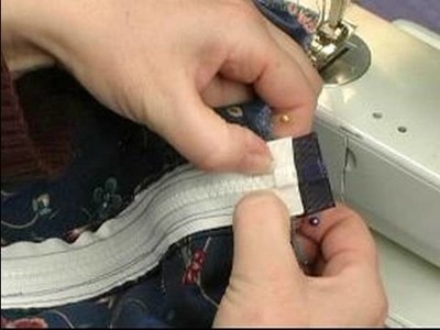 How to Sew a Zipper Backpack : How to Sew the Bottom of a Zipper Backpack