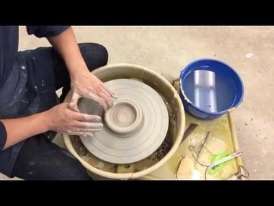 How to make a cylinder on the potters wheel using my five step method.