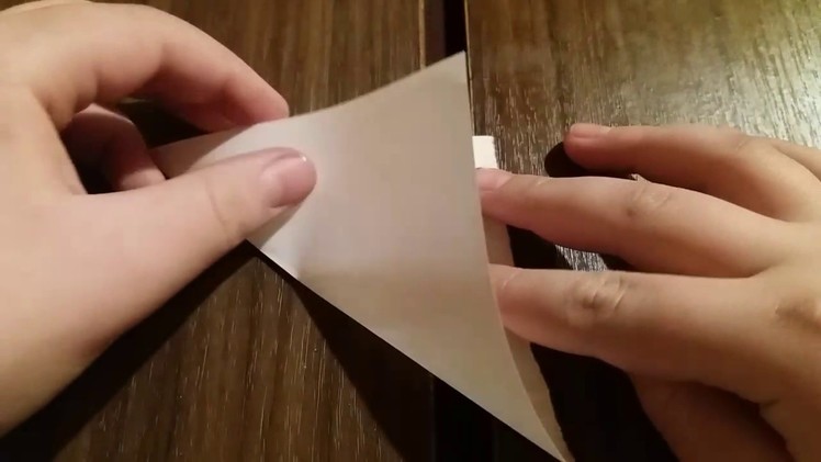 How to make a paper flying flicker?