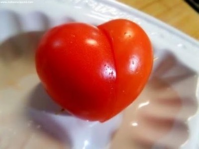 How To Make Heart Shaped Tomato's | Heart Shaped Tomato (Vegetable Carving)