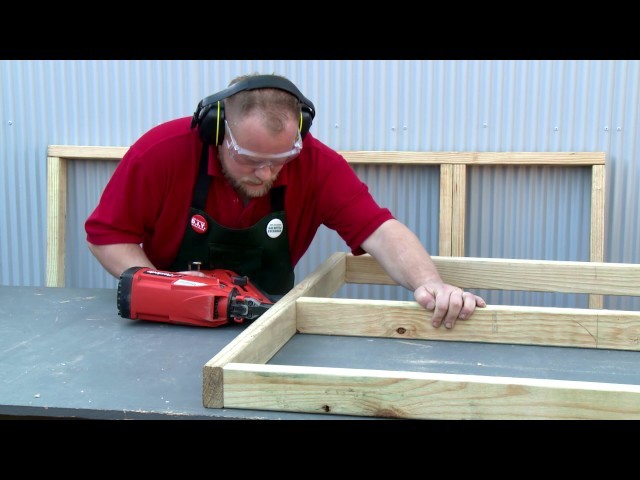 How To Build A Greenhouse - D.I.Y. At Bunnings