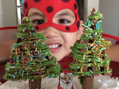 HOW TO MAKE KIT KAT CHRISTMAS TREES FOR KIDS - CHRISTMAS FOOD. TREATS