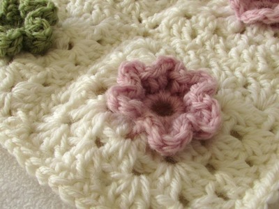 How to a crochet a cute 3D flower granny square blanket