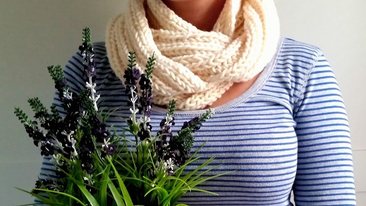 How to Knit a Scarf (Fast & Easy)