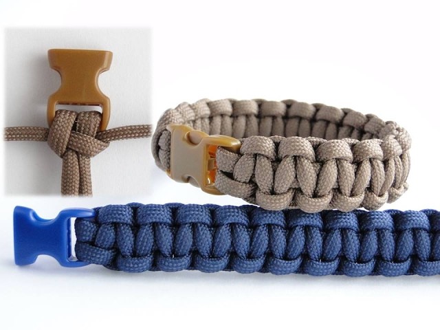 How to Make a Cobra "our favorite buckle to weave knot" Paracord Survival Bracelet