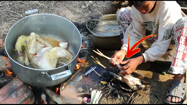 Amazing Two Children Roast Chicken With Coconut Water - How To Cook Chicken In Cambodia