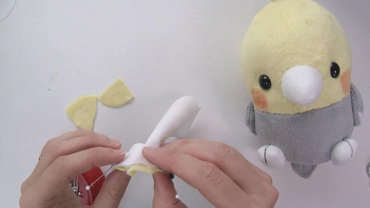 How to make plush: Sewing bird beak