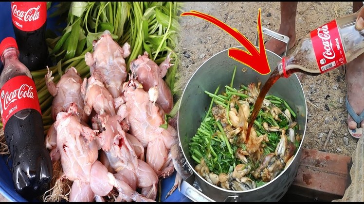WOW!! Amazing Two Children Cook Frog With Coca Cola For Lunch - How To Cook Frog In Cambodia