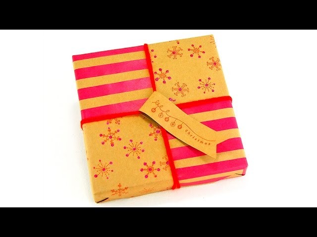 Make Your Own Holiday Gift Wrapping & Tag