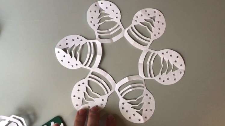 25 Days of Snowflakes - Paper Snowflake Patterns