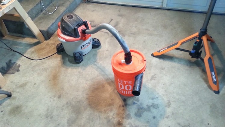 DIY Dust Collector.Separator home made in less than 20 minutes with a bucket and spare vacuum parts