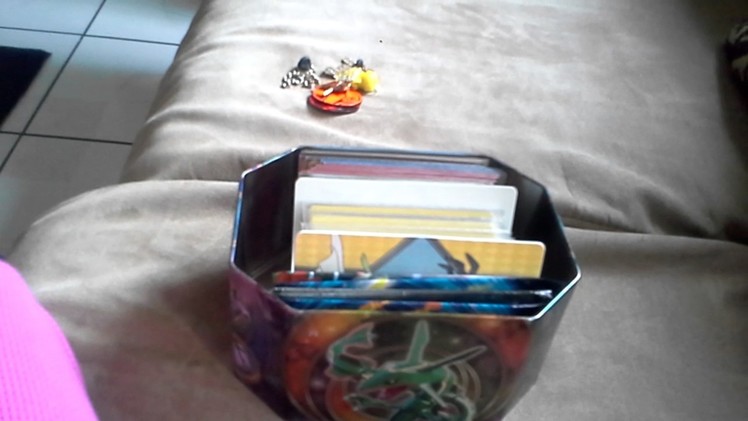 How to organize your pokemon cards in a tin