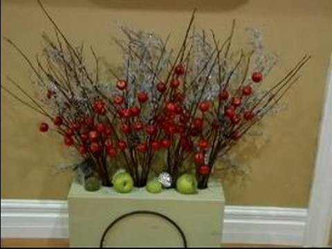 Creating a Warm & Inviting Entryway for Christmas : How to Use Plants to Create a Warm Entryway