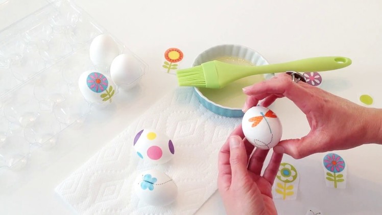 Decorating Easter Eggs With Paper Napkins
