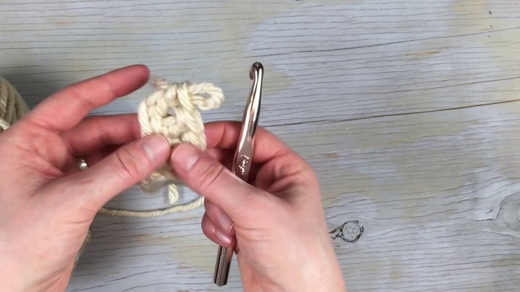 Crochet Chainless Foundation (Sc, Hdc, Dc)