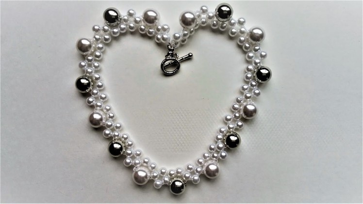 DIY easy pearl necklace. Handmade jewelry making