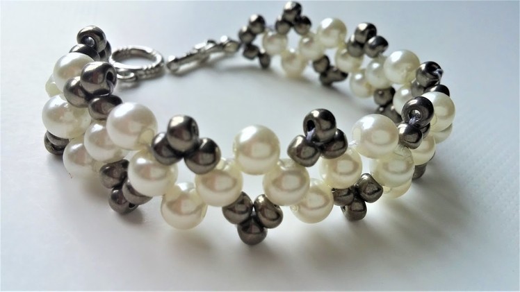 DIY Pearl Bracelet .Beaded jewelry pattern for beginners