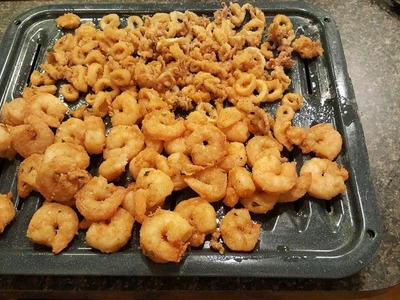 CALAMARI!.How to  cook calamari and shrimp!