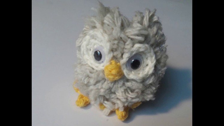 How to Make Mini Yarn Pom Poms owl