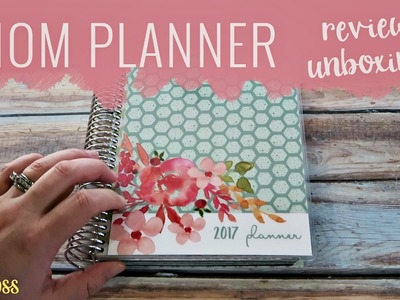 MOM ON THE GO PLANNER REVIEW 2017 | PERFECT MOM PLANNER