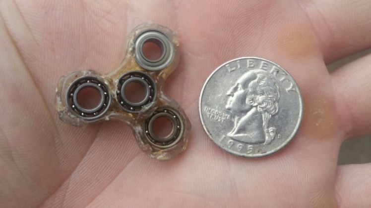 Mini Fidget Spinner Tutorial. DIY Miniature Fidget Tri Spinner.  Worlds Smallest spinner.