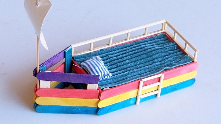 Popsicle stick Crafts - DIY Boat Bed