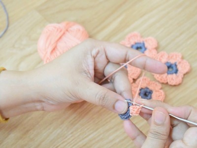 CROCHET LITTLE FLOWER