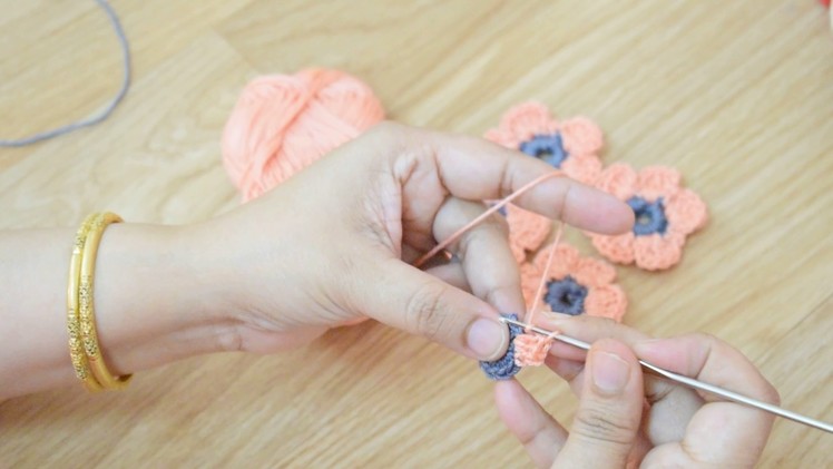 CROCHET LITTLE FLOWER