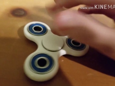 How to use a fidget spinner?