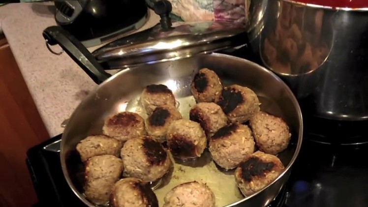 How to Make Authentic Italian Meatballs