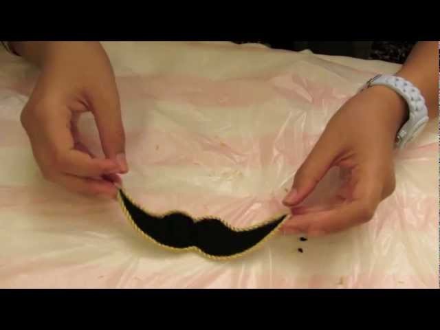 DIY: How to make a Mustache Hair clip