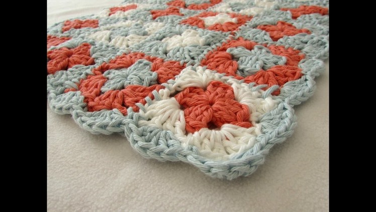 How to crochet a BEGINNER'S mini granny square blanket