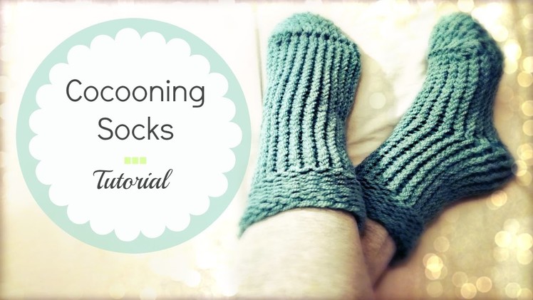 Easy knitted socks on round loom