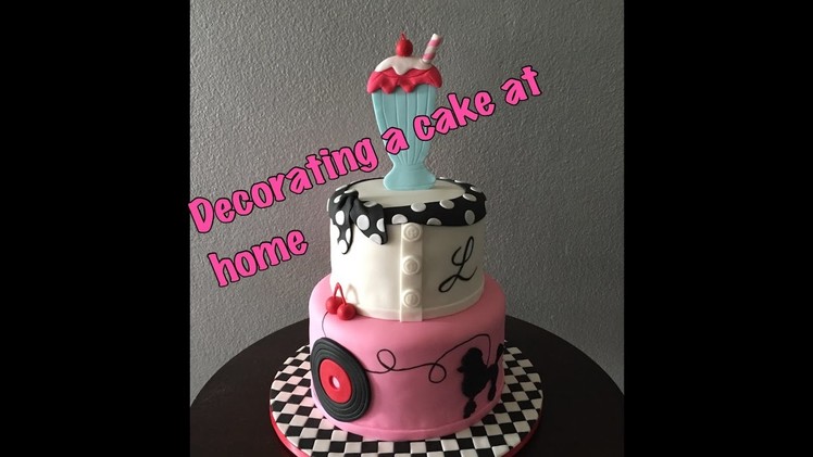 DIY -Decorating a fondant cake at home