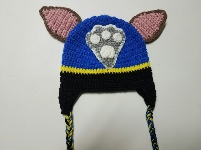 Gorro de Chase Patrulla Canina a crochet. Crochet Chase hat from Paw Patrol.