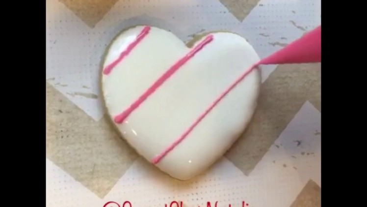 How to make marbled royal icing heart cookies!