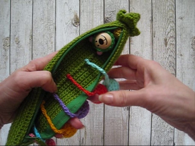 Crochet Pea Pod Educational Toy fine motor skills Play food Montessori Amigurumi Gift for kids