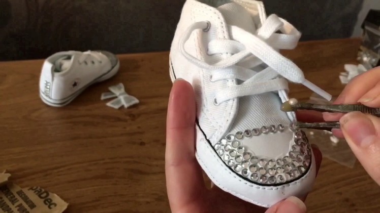 Custom bling baby shoes bedazzled shoes easy DIY craft gift customised converse