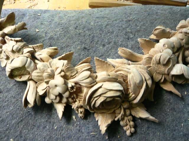 WOODCARVING ( PART 1) :Limewood Foliage Carving ( Supraporte )