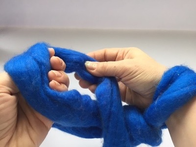 How to cast on for hand knitting with chunky Merino wool. BeCozi