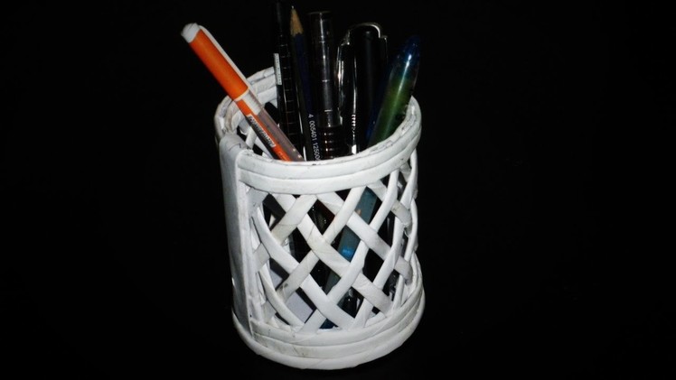 How to Make a Beautiful Pen or Pencil Holder (Newspaper Crafts)