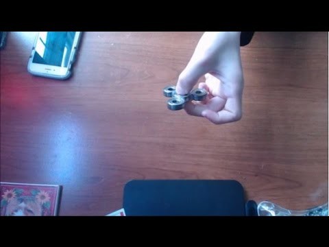 HOW TO MAKE A FIDGET SPINNER OUT OF 4 SKATEBOARD BEARINGS