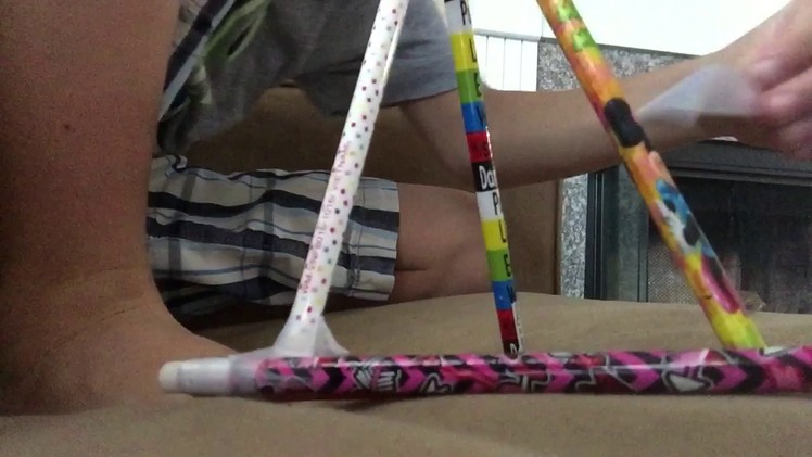 How to make your own camera stand out of pencils