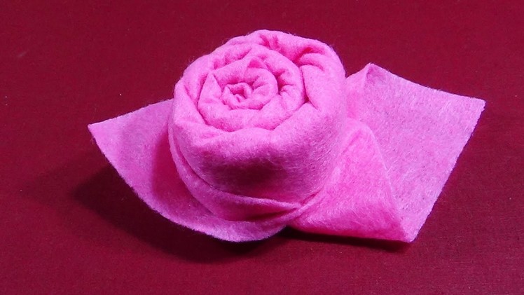 How To Fold A Paper Napkin Into A Rose Bud |