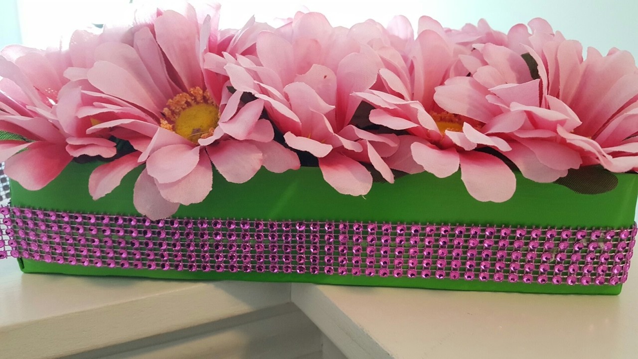 HANGING FLOWER BOX, Dollar Tree DIY, UPCYCLE CRAFTS