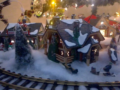 Train  Christmas tree decoration.A diy train set