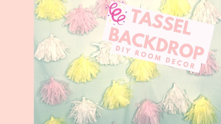 TASSEL BACKDROP | DIY ROOM DECOR