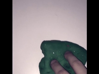 HOW TO MAKE SLIME WITH FLOUR, WATER, AND DISH SOAP!
