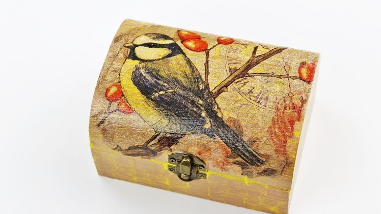 Decoupage wooden box with Easy Crackle - Fast & Easy Tutorial - DIY