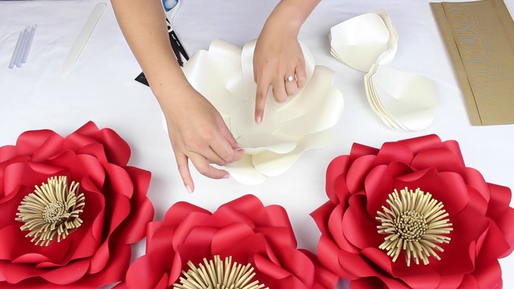 DIY Paper "Tiffany" Flower Tutorial - My Wedding Flower Backdrop